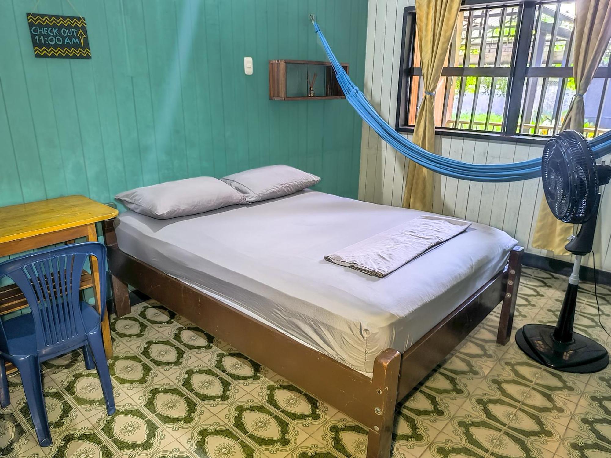 Hostel Casa De Las Palmas Tours Leticia Extérieur photo