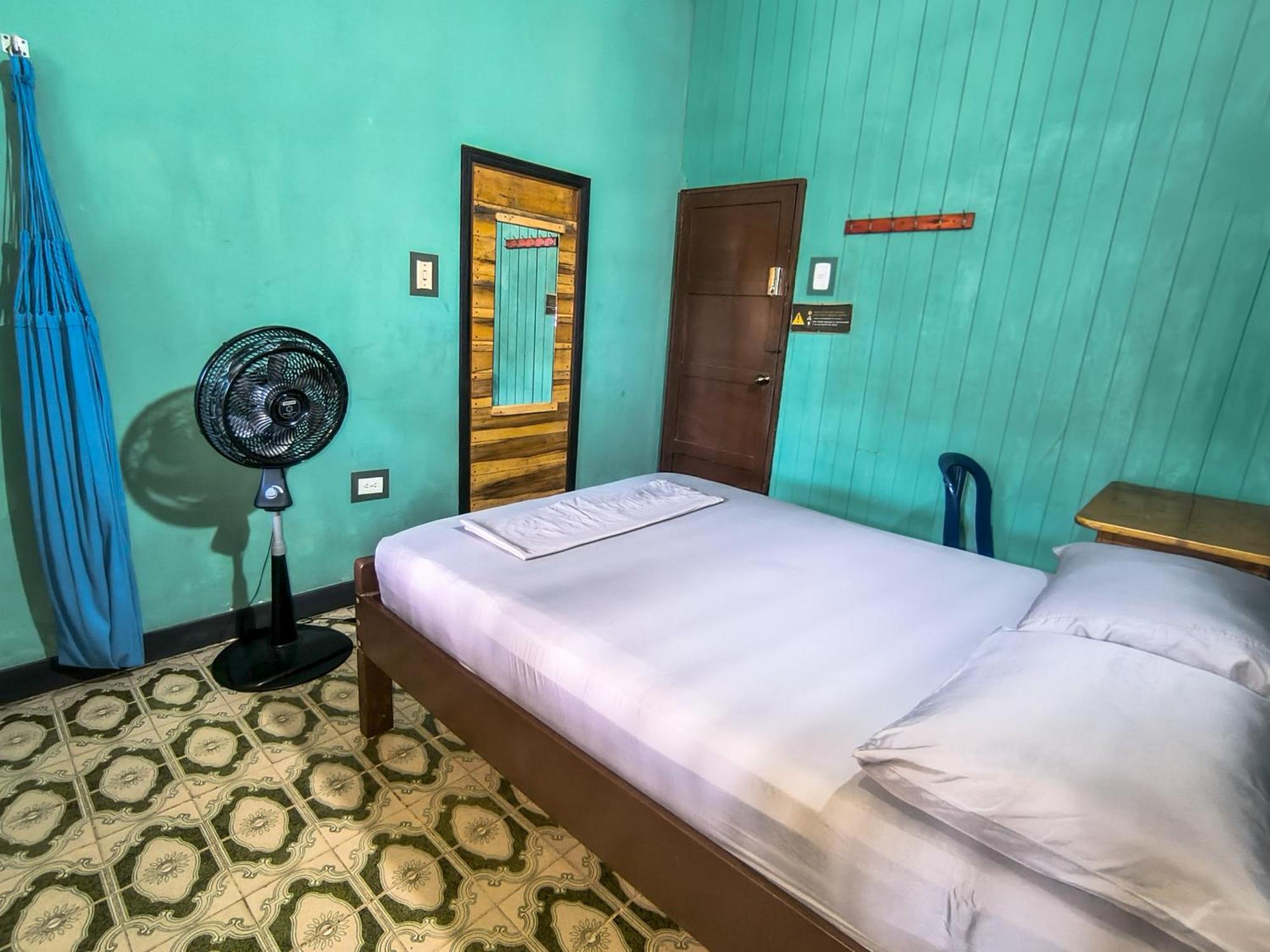 Hostel Casa De Las Palmas Tours Leticia Extérieur photo