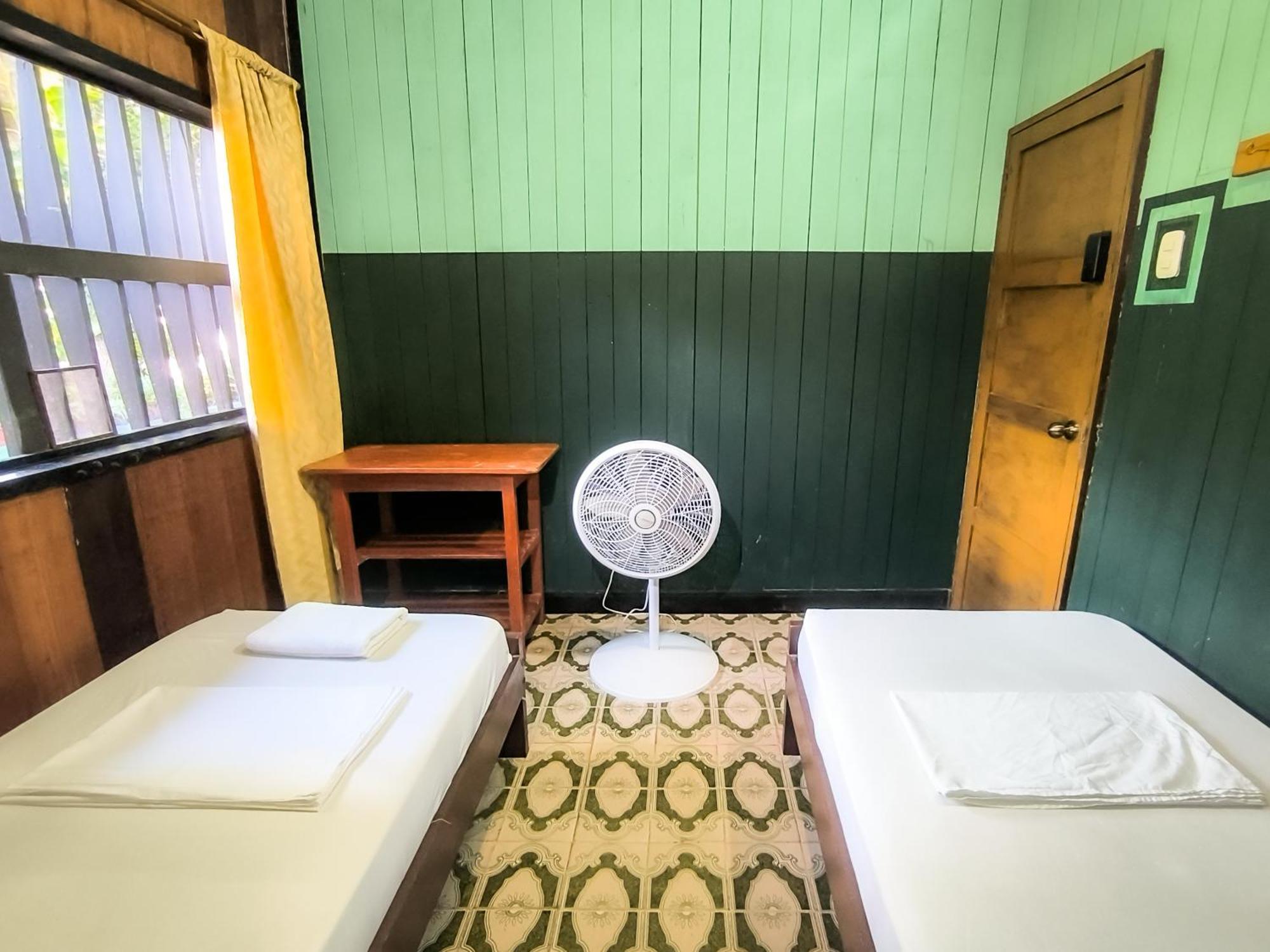 Hostel Casa De Las Palmas Tours Leticia Extérieur photo